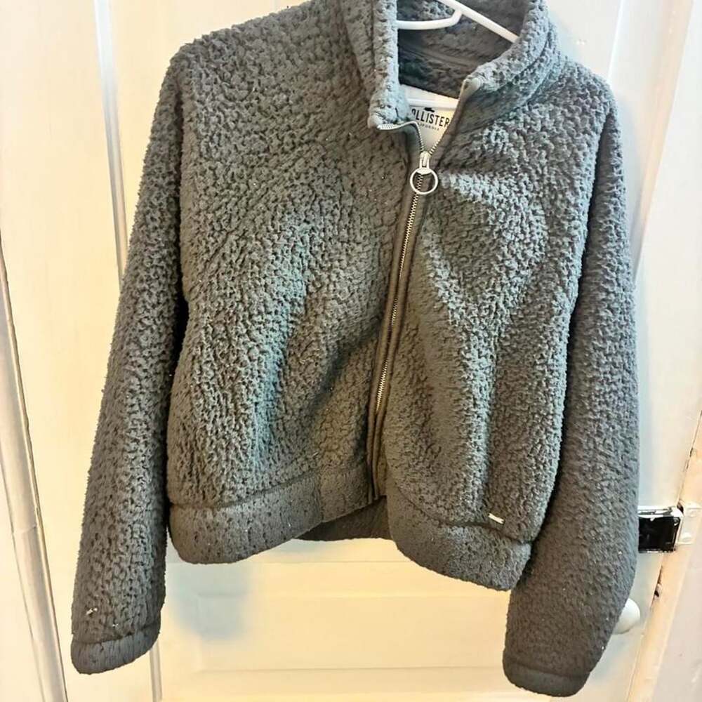 Hollister California Gray Sherpa Fleece Zip-Up Jacket
